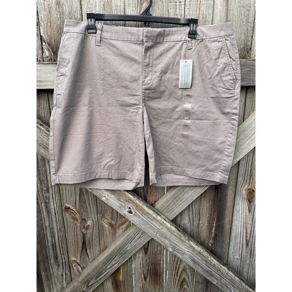 Tommy Hilfiger Hollywood Chino Shorts Womens 18W Taupe Brown 9 Inch W3RW0236 NEW